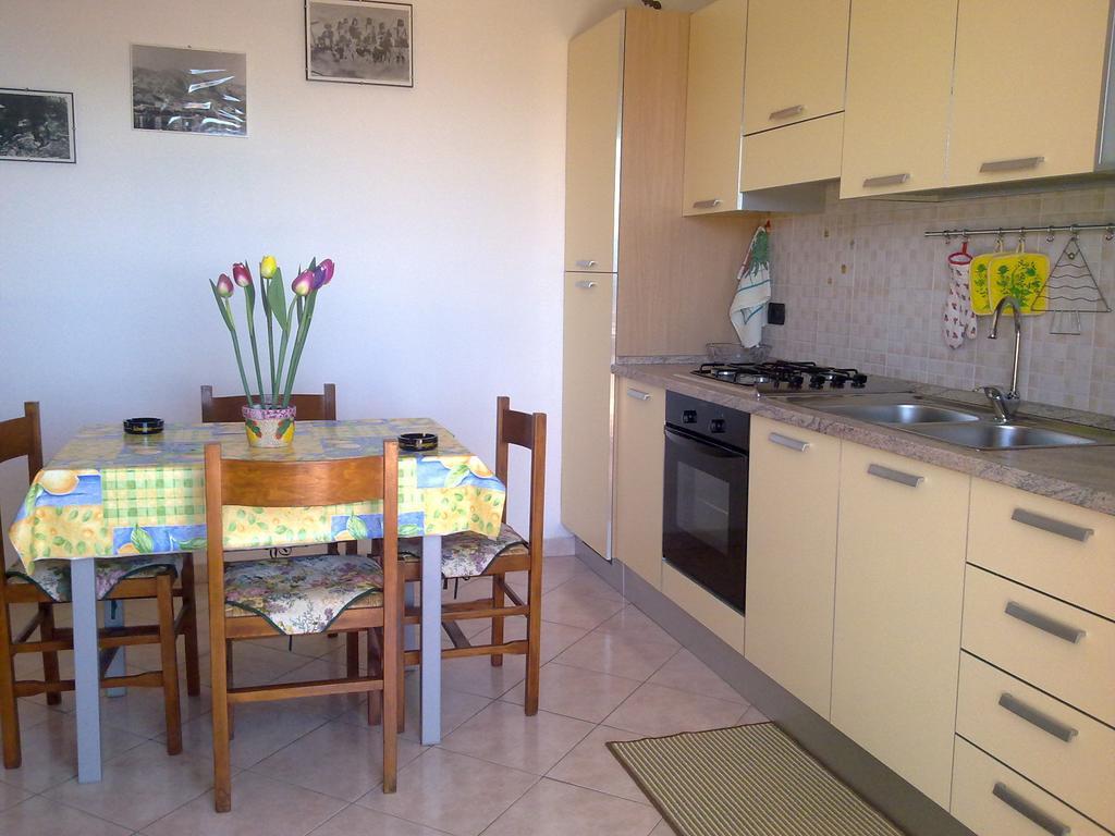 Casa Purple Apartment Cala Gonone Ruang foto