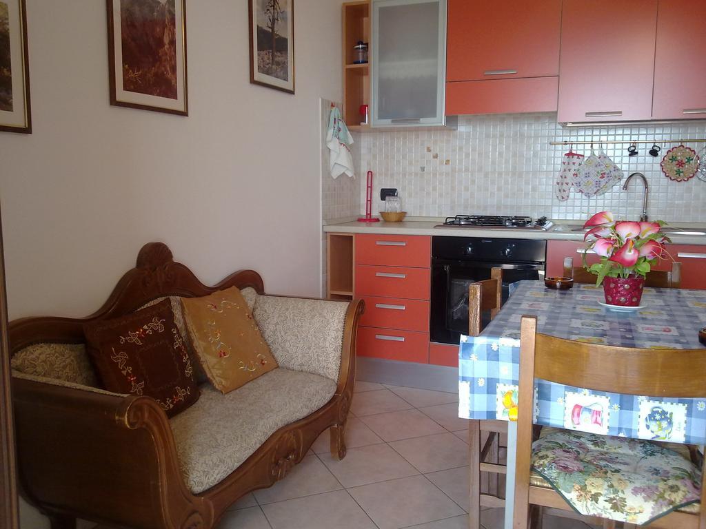 Casa Purple Apartment Cala Gonone Ruang foto